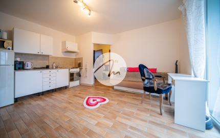 Na predaj 2-izbový byt s veľkým balkónom – Klincová ulica, Bratislava