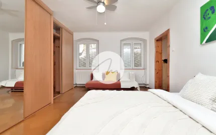 MARLICK PROPERTY- 3IZBOVÝ BYT - 65m2- OBCHODNÁ -STARÉ MESTO