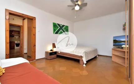 MARLICK PROPERTY- 3IZBOVÝ BYT - 65m2- OBCHODNÁ -STARÉ MESTO