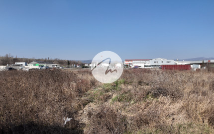 Prenájom pozemku Pezinok