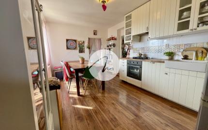 Dom s nekonečným potenciálom: 2 priestranné byty, podnikanie a bývanie vo Vinosadoch