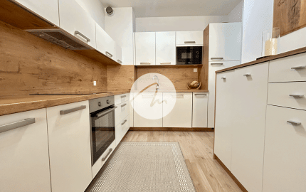 Slnečný 2i apartmán v Novom Ružinove s vlastným parkovaním