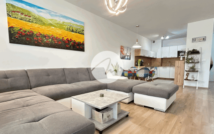 Slnečný 2i apartmán v Novom Ružinove s vlastným parkovaním