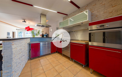 116 m² priestoru v Ružinove + zimná záhrada, garáž, 30 m² sklad