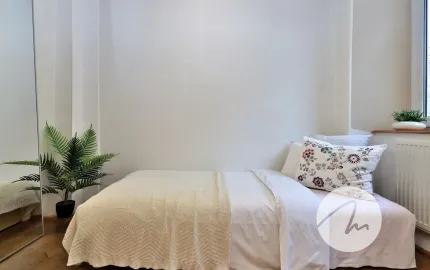 MARLICK PROPERTY- 3IZBOVÝ BYT - 65m2- OBCHODNÁ -STARÉ MESTO