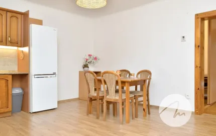MARLICK PROPERTY- 3IZBOVÝ BYT - 65m2- OBCHODNÁ -STARÉ MESTO