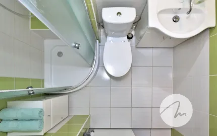 MARLICK PROPERTY- 3IZBOVÝ BYT - 65m2- OBCHODNÁ -STARÉ MESTO