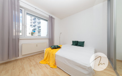 116 m² priestoru v Ružinove + zimná záhrada, garáž, 30 m² sklad