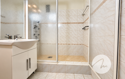 PRIESTRANNÝ 2-IZBOVÝ BYT 67,4 m² + PIVNICA | VRANOVSKÁ, PETRŽALKA