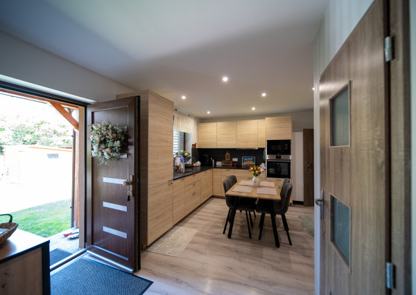 3-izbová chata pri Vajnorskom jazere – novostavba