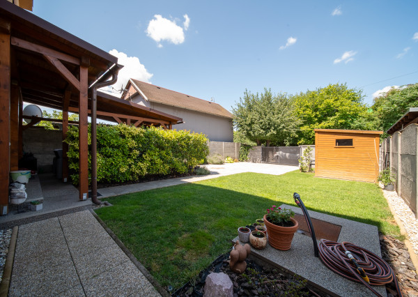 NOVOSTAVBA - 3-izbový dom pri Vajnorskom jazere