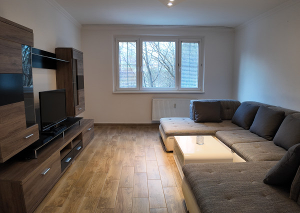 Prenájom 3 izbového bytu vo vyhľadávanej lokalite Petržalka