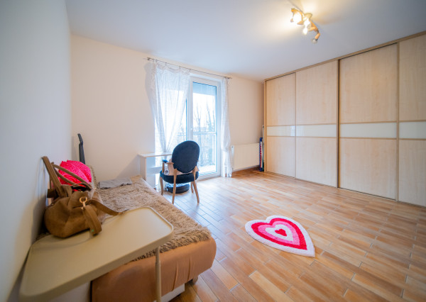 Na predaj 2-izbový byt s veľkým balkónom – Klincová ulica, Bratislava