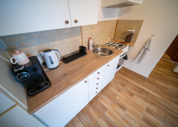 Na predaj 2-izbový byt s veľkým balkónom – Klincová ulica, Bratislava