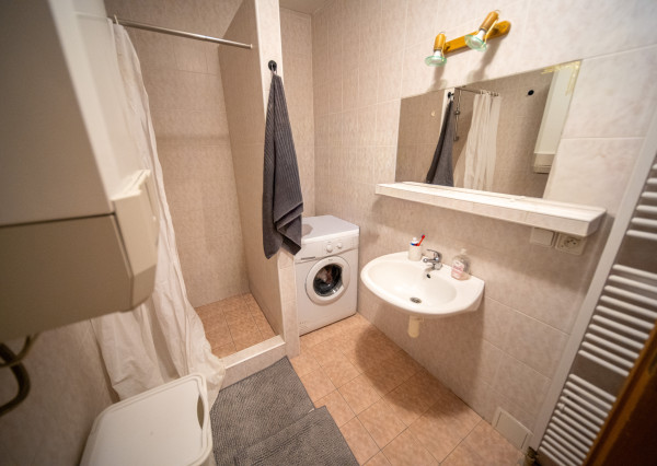 Na predaj 2-izbový byt s veľkým balkónom – Klincová ulica, Bratislava