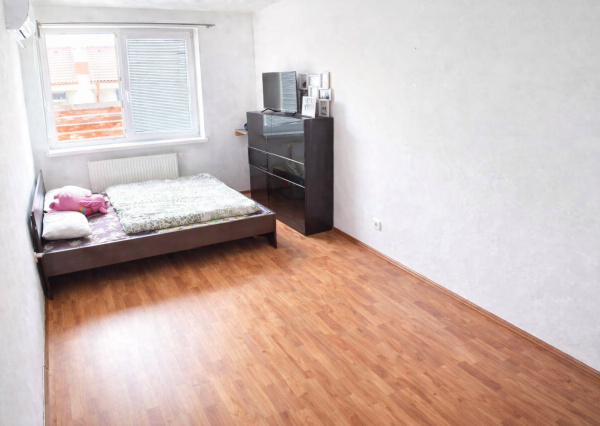 2izbový výnimočný byt s veľkou predzáhradkou