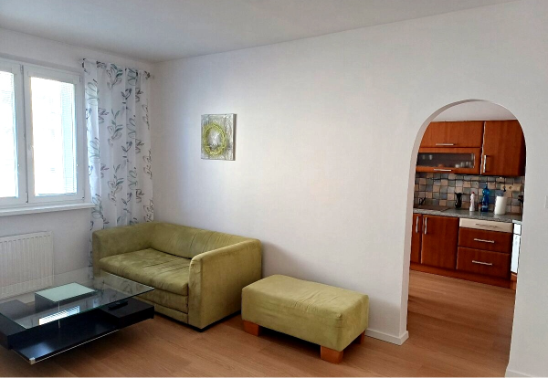 Prenájom 3-izbového bytu – Beniakova ulica, Bratislava