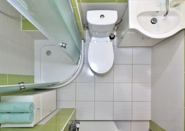 MARLICK PROPERTY- 3IZBOVÝ BYT - 65m2- OBCHODNÁ -STARÉ MESTO