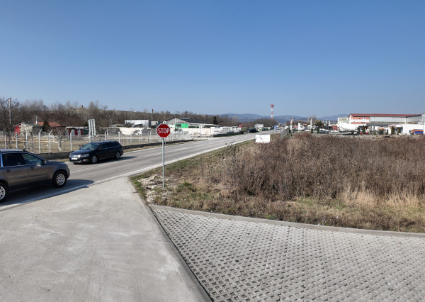 Prenájom pozemku Pezinok