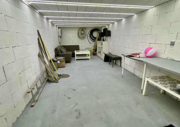 3izbový rodinný dom na prenájom s veľkou podzemnou pivnicou v Malinove