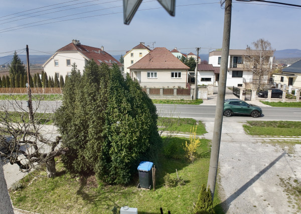 Dom s nekonečným potenciálom: 2 priestranné byty, podnikanie a bývanie vo Vinosadoch