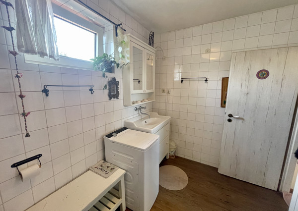 Dom s nekonečným potenciálom: 2 priestranné byty, podnikanie a bývanie vo Vinosadoch