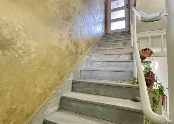 Dom s nekonečným potenciálom: 2 priestranné byty, podnikanie a bývanie vo Vinosadoch