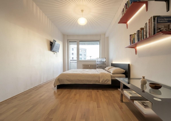 PREDAJ- 1 IZBOVÝ BYT 33,35m2-RAČIANSKÁ- BRATISLAVA