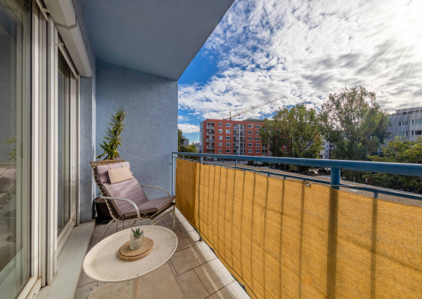 116 m² priestoru v Ružinove + zimná záhrada, garáž, 30 m² sklad