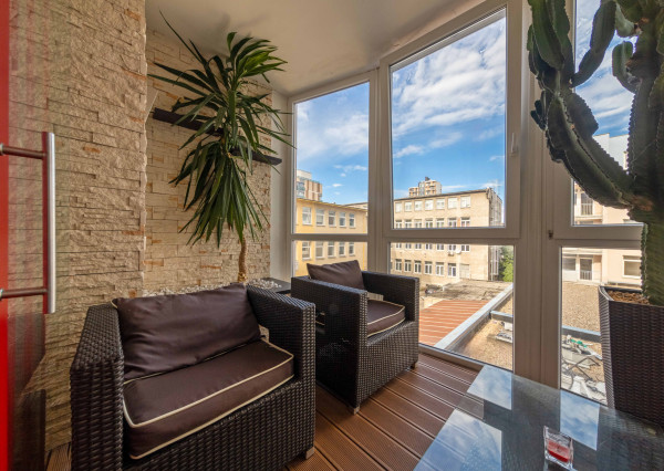 116 m² priestoru v Ružinove + zimná záhrada, garáž, 30 m² sklad