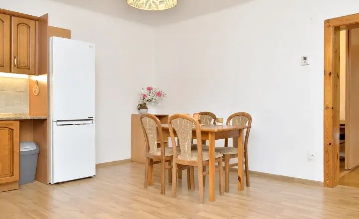 MARLICK PROPERTY- 3IZBOVÝ BYT - 65m2- OBCHODNÁ -STARÉ MESTO - fotografia 6