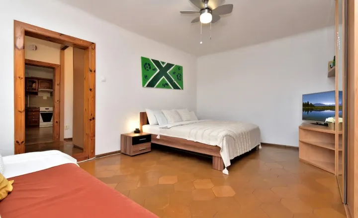 MARLICK PROPERTY- 3IZBOVÝ BYT - 65m2- OBCHODNÁ -STARÉ MESTO - fotografia 10