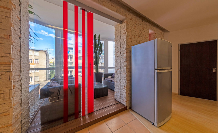 116 m² priestoru v Ružinove + zimná záhrada, garáž, 30 m² sklad - fotografia 11
