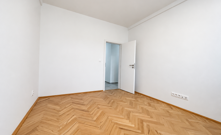 2-izbový byt po kompletnej rekonštrukcii s balkónom Sibírska - fotografia 7