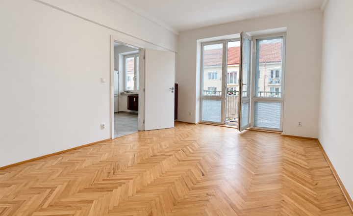 2-izbový byt po kompletnej rekonštrukcii s balkónom Sibírska - fotografia 1