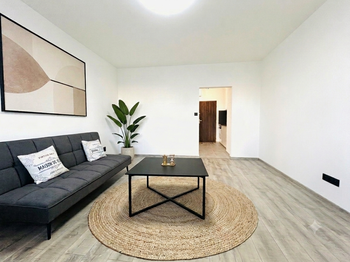 NA PREDAJ- 1-IZBOVÝ BYT  32,6 m²- KOMPLETNE ZREKONŠTRUOVANÝ -ROVNIANKOVÁ-PETRŽÁLKA